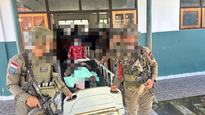 Satgas Operasi Damai Cartenz menangkap anggota KKB, pelaku penembakan terhadap Tito Karnavian saat masih menjabat Kapolda Papua.