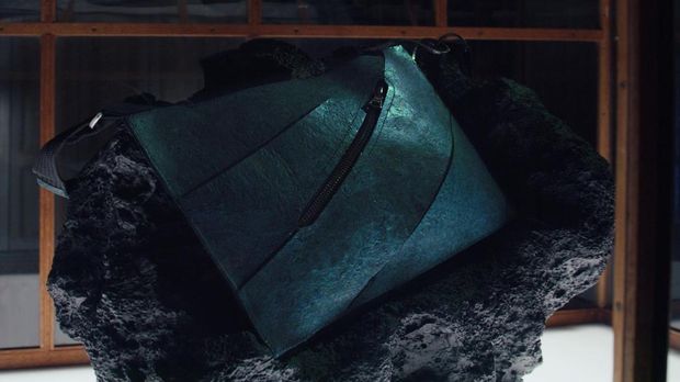 Tas kulit T-Rex Tas kulit T-Rex