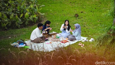 Tebet Eco Park Jadi Favorit Warga Saat Libur Panjang