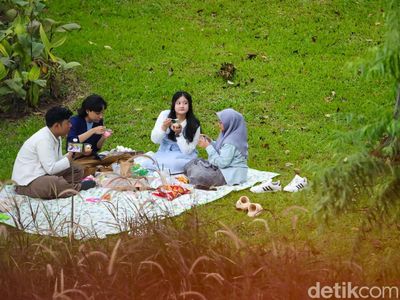 Tebet Eco Park Jadi Favorit Warga Saat Libur Panjang