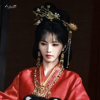Drama China When the Mask Ends nantinya akan tayang di YouKu TV. Bagaimana menurutmu dengan pesona Tian Xiwei ini dalam drama terbarunya? Foto: Dok. YoukuTV Instagram
