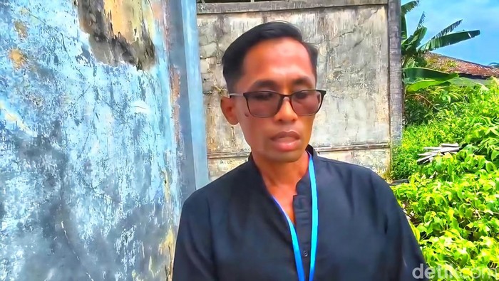 Tutang saat menceritakan momen jembatan putus
