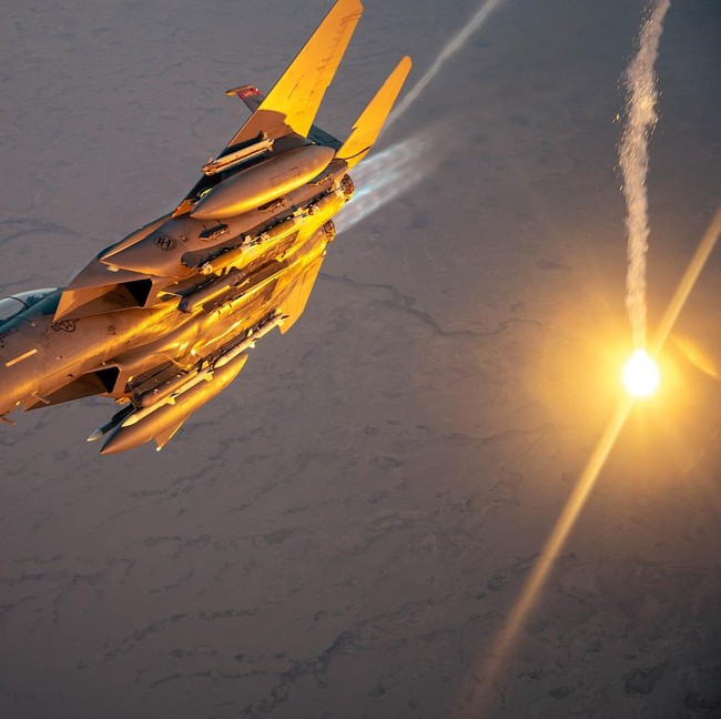 Wujud dan Kecanggihan Jet Tempur F-15E yang Dijatuhkan Iran