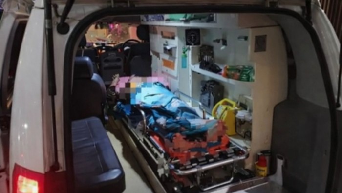 Korban ledakan gas elpiji di Trenggalek dievakuasi ke rumah sakit.