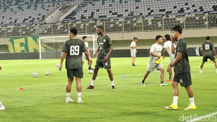 Laga PSS Sleman vs Persipal Palu dihelat di Stadion Maguwoharjo, Sleman, Sabtu (4/4/2026). Kick off pukul 15.30 WIB.

