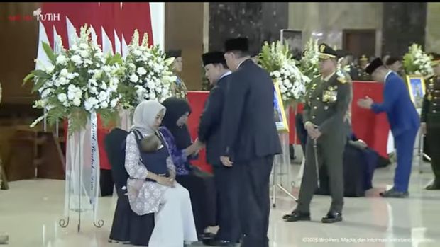 Prabowo Menyemangati keluarga korban prajurit TNI