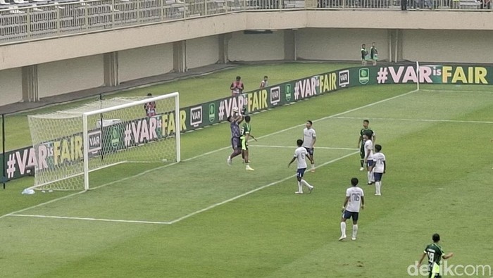 Laga PSS Sleman vs Persipal Palu di Stadion Maguwoharjo, Sleman, Sabtu (4/4/2026).