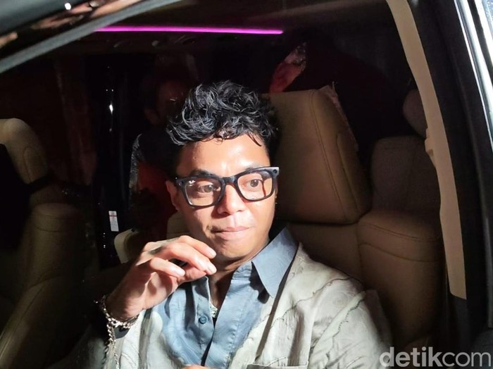 To the Point! Reaksi Reza Arap dan Fuji Hadapi Seruan Furap