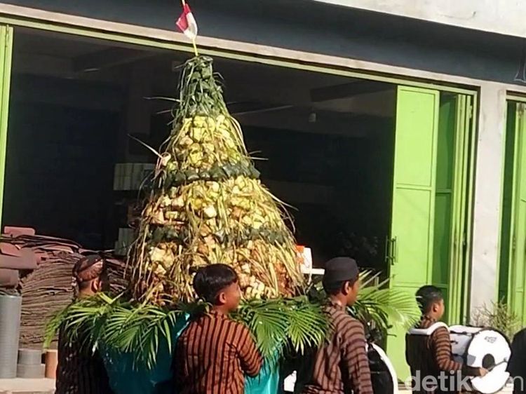 Lestarikan Tradisi, Siswa SD di Pasuruan Antusias Ikuti Gerebek Syawal