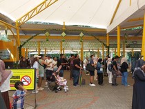 Long Weekend Paskah, 13 Ribu Pengunjung Serbu Ragunan Pagi Ini