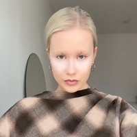 Viral Tren Makeup Blush Putih yang Bikin Wajah Glowing, Begini Cara Pakainya