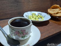 Cita Rasa Klasik Warkop Mbah Wir Nganjuk Eksis Sejak 1964