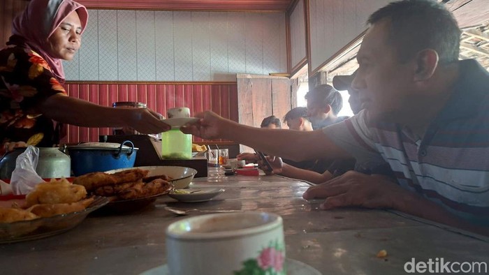 Warkop Mbah Wir Nganjuk Eksis Sejak 1964