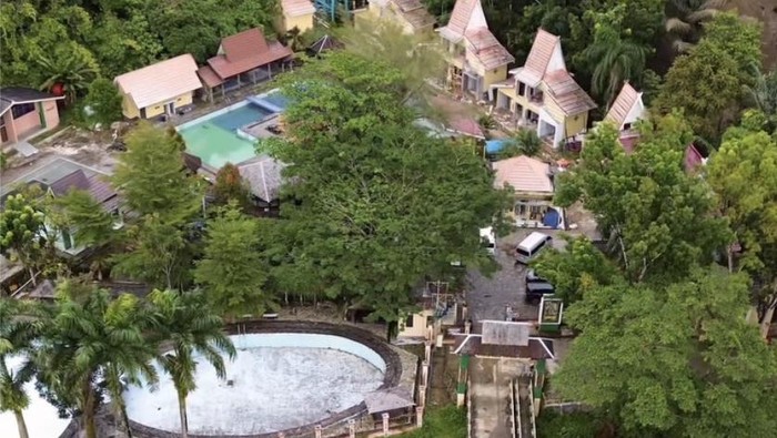 Wisata Pemandian Air Panas Tanuhi. (Instagram @wisataairpanastanuhi_official)