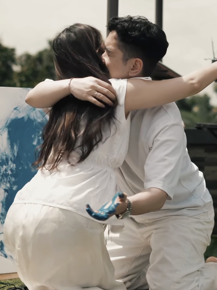 Adinda Thomas gelar gender reveal.