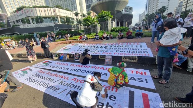 Aksi damai di CFD Bundaran HI. (Taufiq/detikcom)