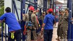 Baliho Aku Harus Mati di JPO Kayutangan Kota Malang Dicopot Satpol PP