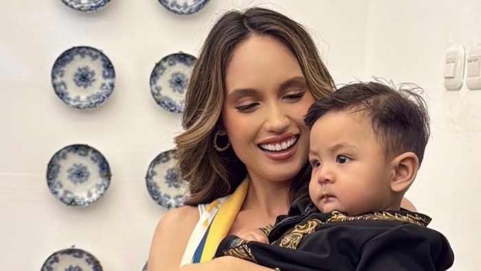 Cinta Laura dan Baby Andrew.