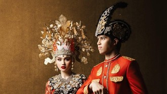 Jawaban Gak Terduga El Rumi soal Kapan Nikahi Syifa Hadju