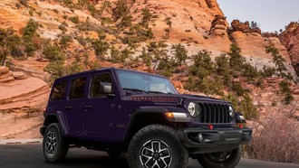 Gagah tapi Imut! Jeep Indonesia Hadirkan Wrangler Warna Ungu