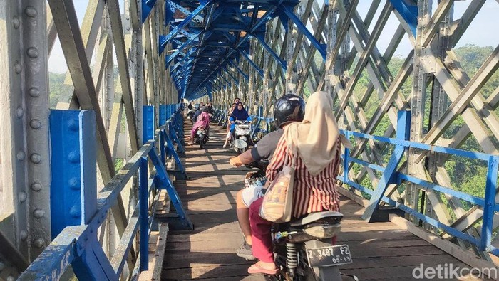 Kondisi Jembatan Cirahong