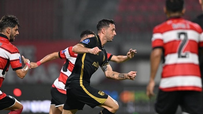 Madura United Vs Borneo FC