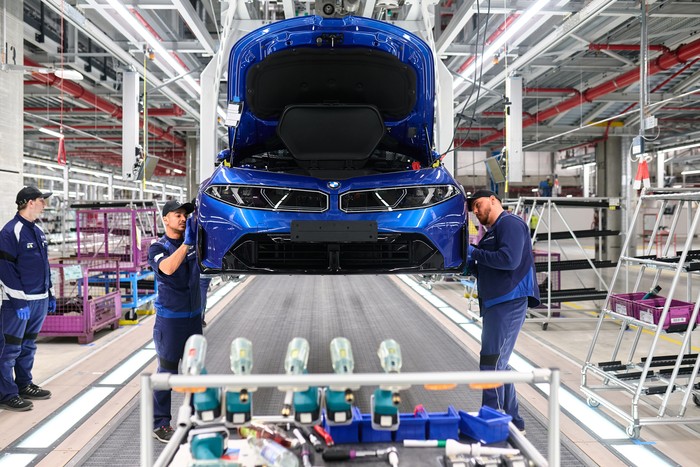 Pabrik BMW di Munchen bertransformasi menjadi lebih efektif dan kini khusus membuat kendaraan elektrifikasi.