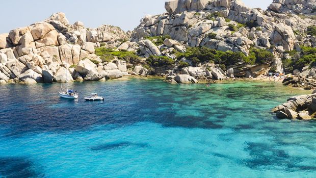 Pantai Picturesque di Capo Testa, Sardinia