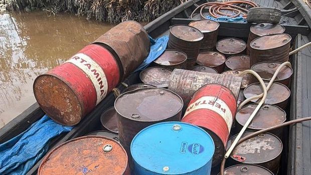 Polda Riau membongkar penyelewengan BBM bersubsidi jenis Bio Solar.