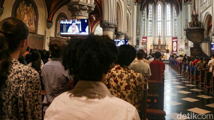 Potret Misa Paskah di Gereja Katedral Jakarta