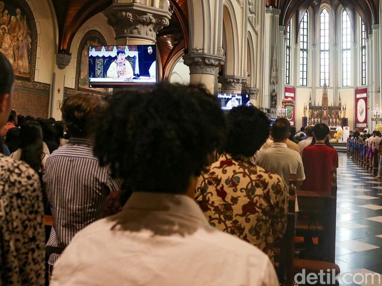 Potret Misa Paskah di Gereja Katedral Jakarta