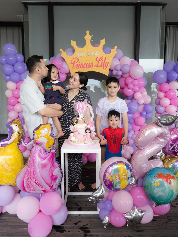 Selamat Ulang Tahun Ke-2 Lily, Putri Raffi Ahmad dan Nagita Slavina