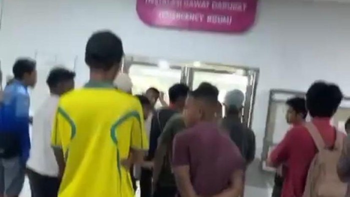 Balita berusia 2 tahun meninggal usai diduga lambat mendapatkan penanganan medis di RSUP dr Johannes Leimena Kota Ambon, Maluku.