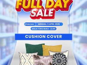 Sarung Bantal Sofa Diobral Rp 20 Ribu di Transmart Full Day Sale