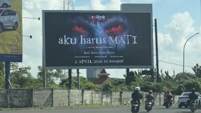 Videotron ‘aku harus mati’ sempat muncul di Surabaya.