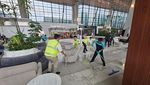 Gerak Cepat Petugas Tangani Atap Jebol di Bandara Soetta