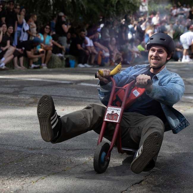 Balapan Big Wheel Warnai Jalanan San Francisco