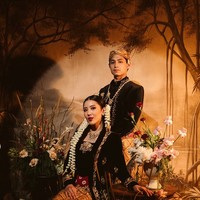 Sebelumnya pada Oktober 2025 lalu, putra Tamara Bleszynski itu diketahui telah melamar secara resmi sang kekasih. Tampaknya kini hari bahagia keduanya sudah semakin dekat. Foto: Instagram/@cleanthaislan