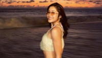 Fay Nabila gak menjelaskan detail sejak kapan bercerai. Sudah pisah lama, tulisnya. (Foto: dok Instagram faynabilalxndr)