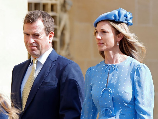 Sosok Harriet Sperling mulai mencuri perhatian publik sejak tampil bersama Peter Phillips, Pangeran Inggris yang merupakan sepupu dari Pangeran William, dalam sejumlah acara keluarga kerajaan Inggris. Kehadirannya terasa semakin dekat dengan keluarga kerajaan, terlebih setelah kabar pernikahan mereka diumumkan. Foto: Getty Images/Max Mumby/Indigo