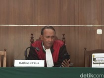Ilham Pembakar Gedung DPRD Makassar Divonis 8 Bulan Bui, Bebas Sebulan Lagi