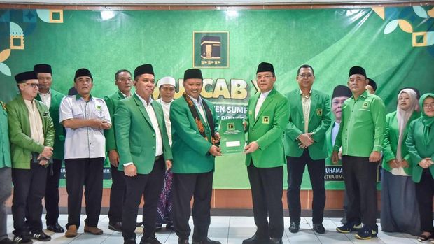 Ketum PPP Mardiono saat membuka Musyawarah Cabang serentak DPC PPP se-Provinsi Jawa Barat, di Sumedang, Minggu (5/4/2026). Ketum PPP Mardiono saat membuka Musyawarah Cabang serentak DPC PPP se-Provinsi Jawa Barat, di Sumedang, Minggu (5/4/2026).