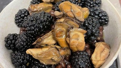 Kombinasi Makanan Paling Aneh yang Bikin Mual, Berani Coba?