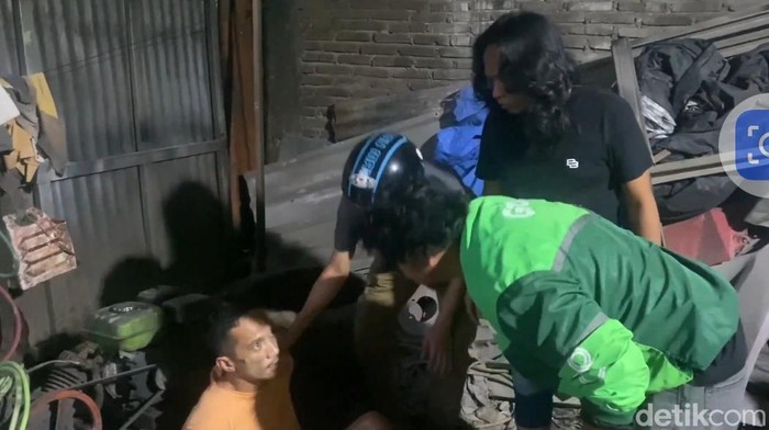 Residivis bernama Ari Wibowo (32), ditangkap terkait kasus penipuan dan pencurian barang elektronik di dua toko di Kota Makassar, Sulawesi Selatan (Sulsel).