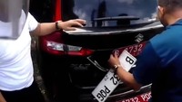 Viral Mobil Pelat Merah Diganti Pelat Putih ke Puncak, Ini Kata Pemprov DKI
