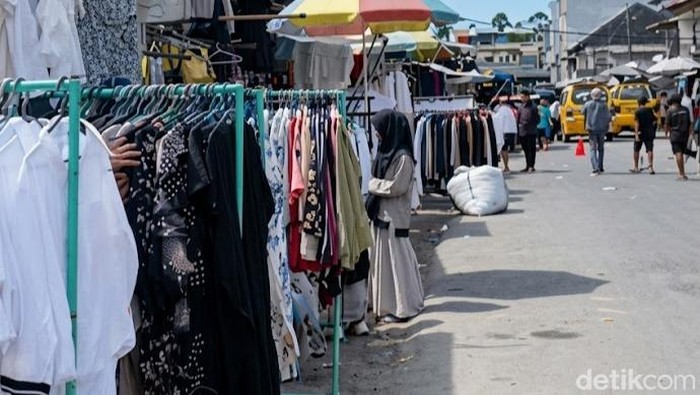 Suasana di Pasar Sambu Medan