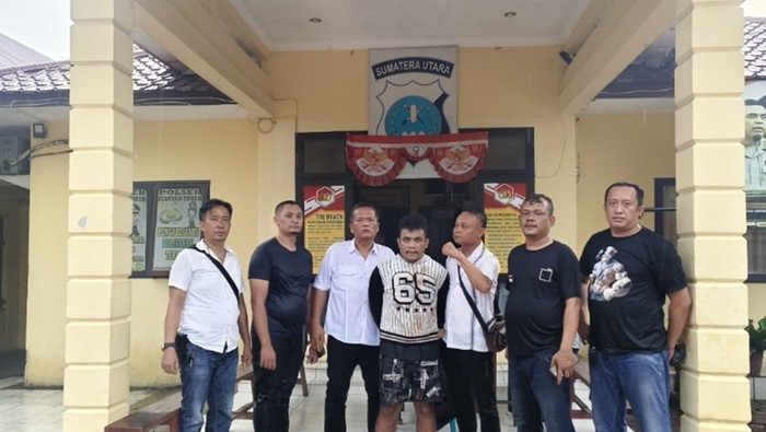 Tersangka Pencurian Berhasil Dimankan di Polsek Siantar Timur Sebelum di Bawa ke Polsek Bangun