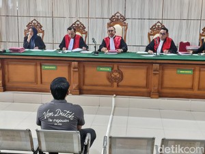 Tuntutan Belum Siap, Sidang Kasus Youtuber Resbob Ditunda