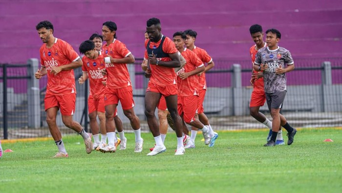 Latihan Persijap Jepara jelang menghadapi Persik Kediri. Foto diunggah Senin (6/4/2026).