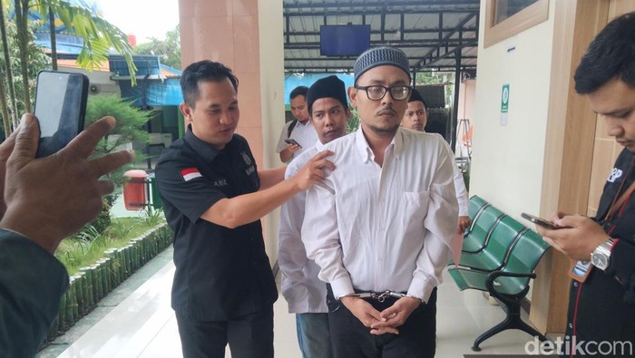 Sah Rama (36) atau Syahrama terdakwa pembunuh driver ojol perempuan di Gresik